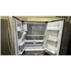 Image 2 : SAMSUNG 36" WIDE STAINLESS STEEL FRENCH DOOR FRIDGE WITH BOTTOM FREEZER DRAWER