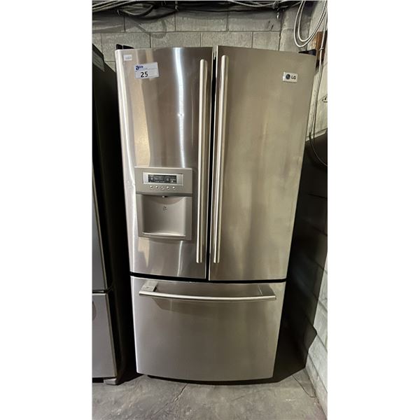 LG 33" STAINLESS STEEL FRENCH DOOR FRIDGE WITH BOTTOM FREEZER DRAWER