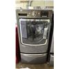 Image 2 : MAYTAGE MAXIMA HE FRONT LOAD WASHER & DRYER SET WITH PEDESTAL DRAWERS