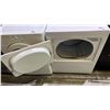 Image 2 : MAYTAG DEPENDABLE CARE PLUS HEAVY DUTY CLOTHES DRYER