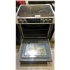 Image 2 : BOSCH 4-BURNER FLAT TOP RANGE WITH CONVECTION OVEN