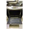Image 2 : PROFILE TRUETEMP 5-BURNER FLAT TOP RANGE WITH CONVECTION OVEN