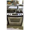 Image 1 : GE 4-BURNER GLASS TOP RANGE