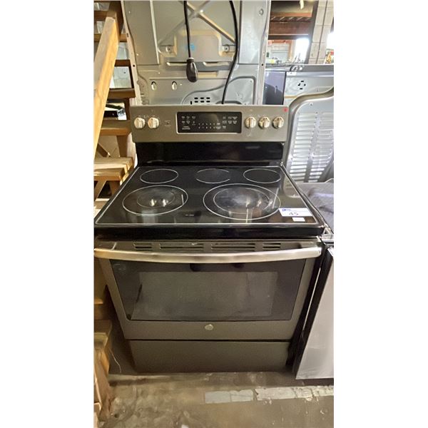 GE 5 BURNER FLAT TOP RANGE WITH TRUE CONVECTION OVEN