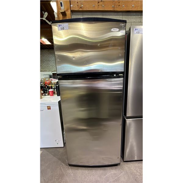 WHIRPOOL 28"W STAINLESS STEEL SWING DOOR FRIDGE W/TOP FREEZER: *FREEZER DRAWER DOES NOT CLOSE/SMALL