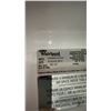 Image 5 : WHIRPOOL 28"W STAINLESS STEEL SWING DOOR FRIDGE W/TOP FREEZER: *FREEZER DRAWER DOES NOT CLOSE/SMALL