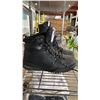 Image 2 : PAIR OF MEN'S SIZE 11 BOOTS: LEATHER UPPERS
