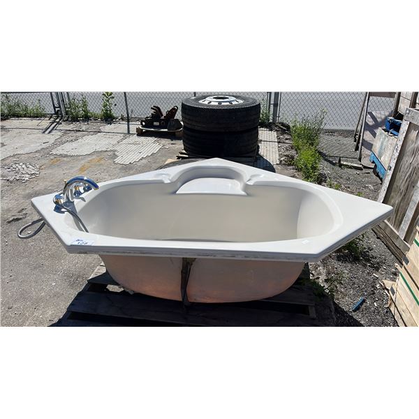 BATHTUB WITH ATTACHED FAUCET AND HOSES APPROX 7' X 5' X 17.5"
