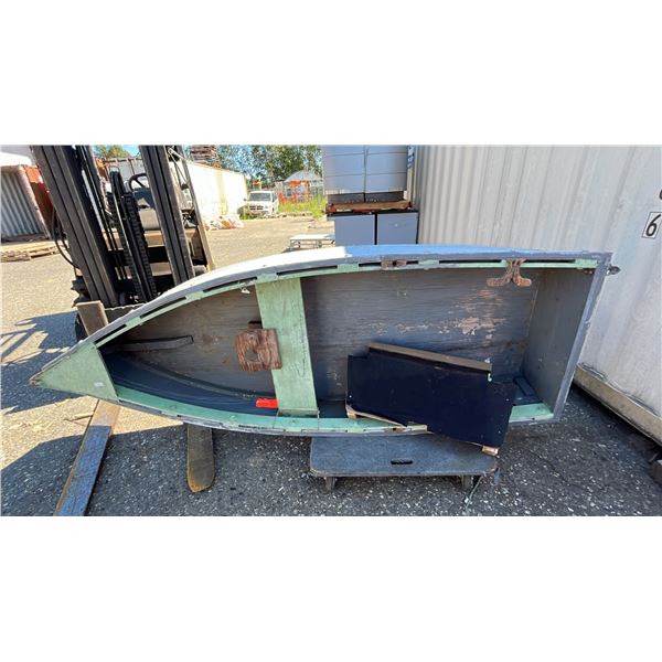 VINTAGE WOODEN BOAT 8FT LONG APPROX.