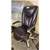 Image 2 : SERTA LEATHER OFFICE CHAIR *NEEDS CLEANING*