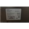 Image 3 : SAMSUNG 55" CRYSTAL UHD U7900F 4K SMART TV WITH REMOTE & STAND *VERTICAL DEAD PIXEL LINE ON LEFT*