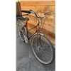 Image 2 : RALEIGH 6 SPEED BIKE