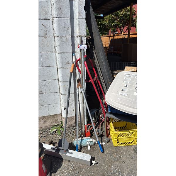 ASSORTED ITEMS INCLUDING; METAL FLOOR SCRAPER, 2 WHEEL DOLLY, ROLLING CHAIR & MORE