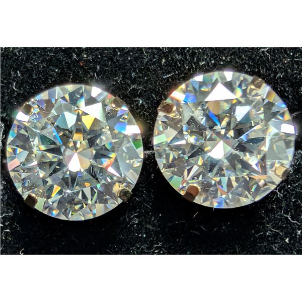 14K(0.89G), MOISSANITE (3.6CT) EARRING, SUGGESTED RETAIL VALUE $1000