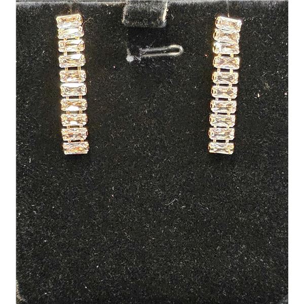 *NEW* 18K GOLD PLATED 5MM EMERALD CUT SIMULATED DIAMOND (CZ) TASSEL EARRINGS: 1.25" LONG