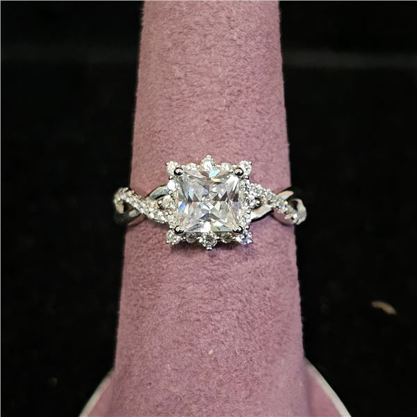 *NEW* .925 SILVER 1 CT PRINCESS CUT SIMULATED DIAMOND (CZ) HALO RING: SIZE 7