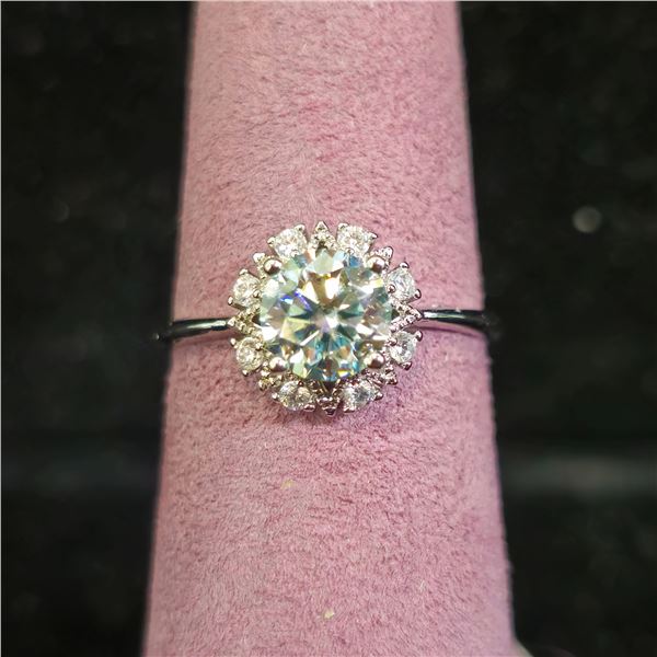 MOISSANITE LAB RING: SIZE 7