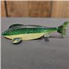 Image 2 : (3) VINTAGE WOOD FISHING LURES WITH METAL FINS