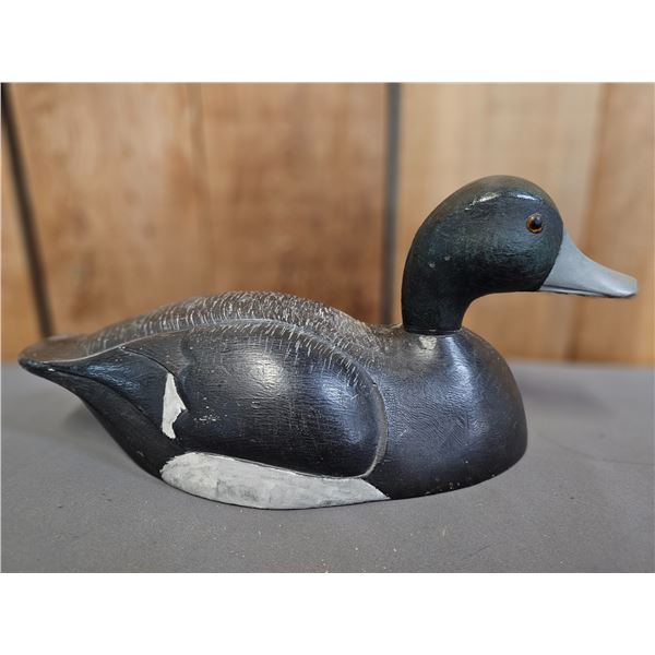 CARVED WOOD BLUEBILL DRAKE DUCK DECOY