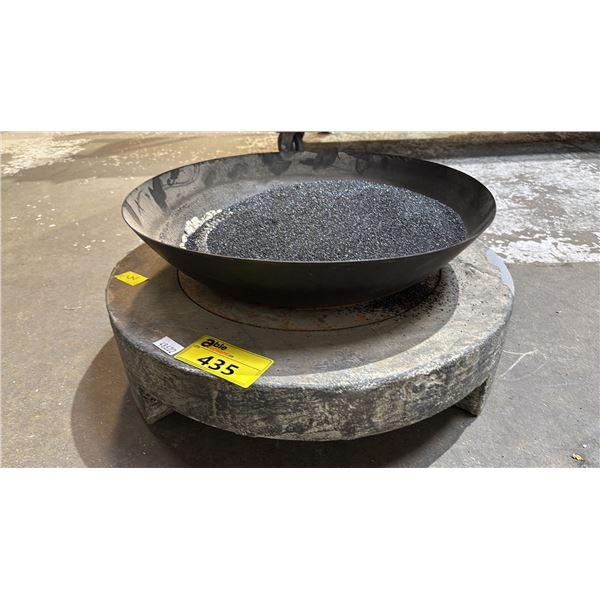 ROUND GAS FIREPIT WITH BLACK SILICA 24" X 12"