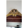Image 2 : VINTAGE ROCOCCO-STYLE ROUND GILT FRAMED WALL MIRROR