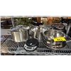 Image 2 : SHELF OF ASSORTED KITCHENWARE INCLUDING; MIXING BOWLS, PANS, TOASTER, KETTLE & MORE