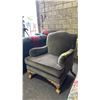 Image 2 : SCHNADIG FABRIC LOUNGE CHAIR