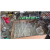 Image 4 : SHELF OF ASSORTED ITEMS INCLUDING; VASES, GLASSES, GONE FISHING SIGN & MORE