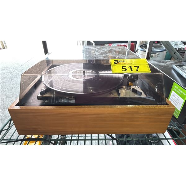 DUAL 1218 RECORD PLAYER