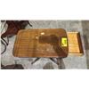 Image 3 : SMALL 1 DRAWER TABLE 14" X 24" X 22"