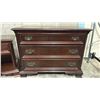 Image 2 : SOLID MAHOGANY GIBBARD 3-DRAWER DRESSER 40" X 20" X 31" & 1-DRAWER NIGHTSTAND 22" X 15" X 25"