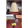 Image 1 : TABLE LAMP WITH SHADE