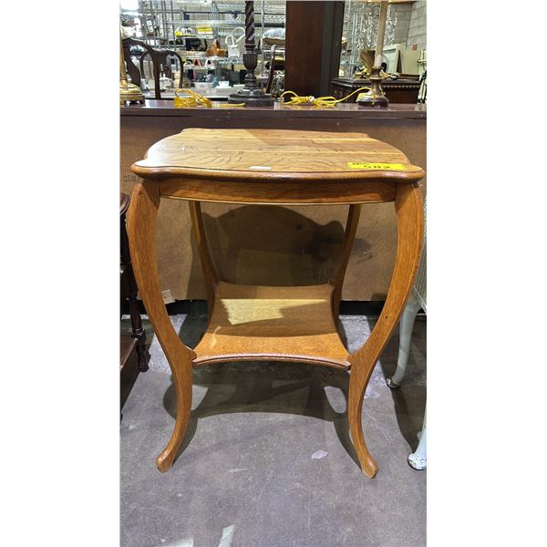 ANTIQUE SOLID OAK PARLOUR TABLE 22" X 22" X 30"