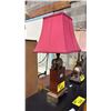 Image 2 : TABLE LAMP WITH SHADE