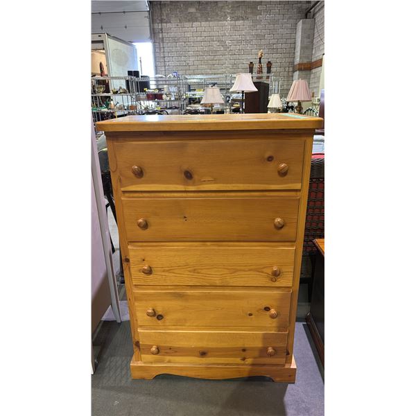 5-DRAWER DRESSER 30.5" X 18" X 45"