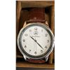 Image 5 : WATCH DISPLAY BOX WITH (3) ASSORTED WATCHES