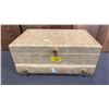 Image 1 : VINTAGE JEWLERY BOX WITH ASSORTED VINTAGE FASHION JEWELRY