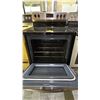 Image 2 : FRIGIDAIRE STAINLESS STEEL ELECTRIC STOVE WITH OVEN
