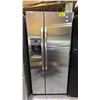 Image 1 : GE STAINLESS STEEL SIDE-BY-SIDE FRIDGE WITH WATER/ICE DISPENSER 32.5"W