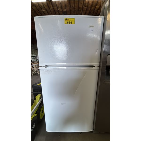 MAYTAG APARTMENT SIZE SWING OUT FRIDGE 28"W