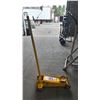 Image 1 : LINCOLN 2-TON FLOOR JACK