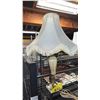 Image 2 : TABLE LAMP WITH SHADE