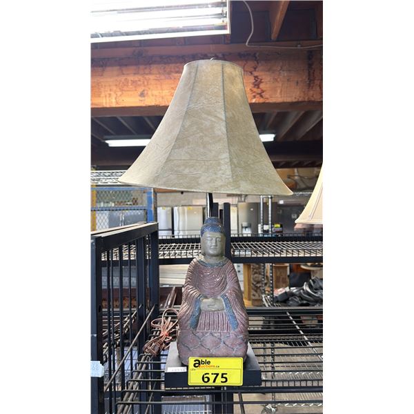 TABLE LAMP WITH SHADE