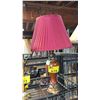 Image 1 : TABLE LAMP WITH SHADE