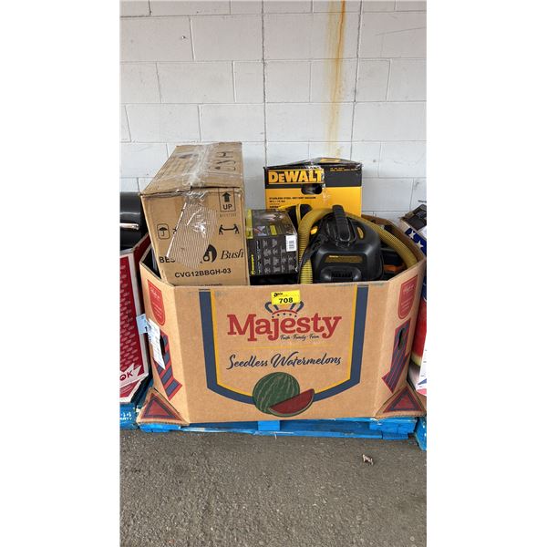 PALLET OF ASSORTED ITEMS INCLUDING; DEWALT WET/DRY VACUUMS, KAYAK ROOF RACK & MORE