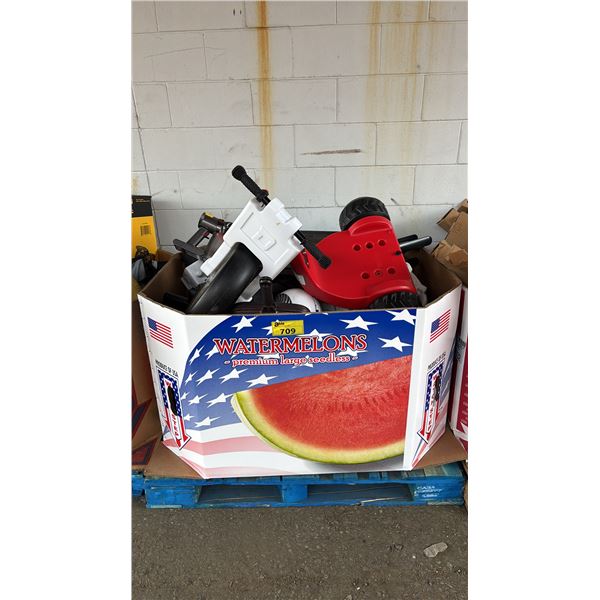 PALLET OF ASSORTED ITEMS INCLUDING; DYSON VACUUM, KIDS SCOOTER, DESK FANS & MORE