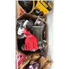 Image 3 : PALLET OF ASSORTED ITEMS INCLUDING; DYSON VACUUM, KIDS SCOOTER, DESK FANS & MORE