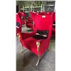 Image 2 : GOLD RAM MOTIF VELVET LOUNGE CHAIR