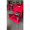 Image 2 : GOLD RAM MOTIF VELVET LOUNGE CHAIR