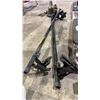 Image 2 : BLACK ALUMINUM VEHICLE ROOFTOP CROSSBARS